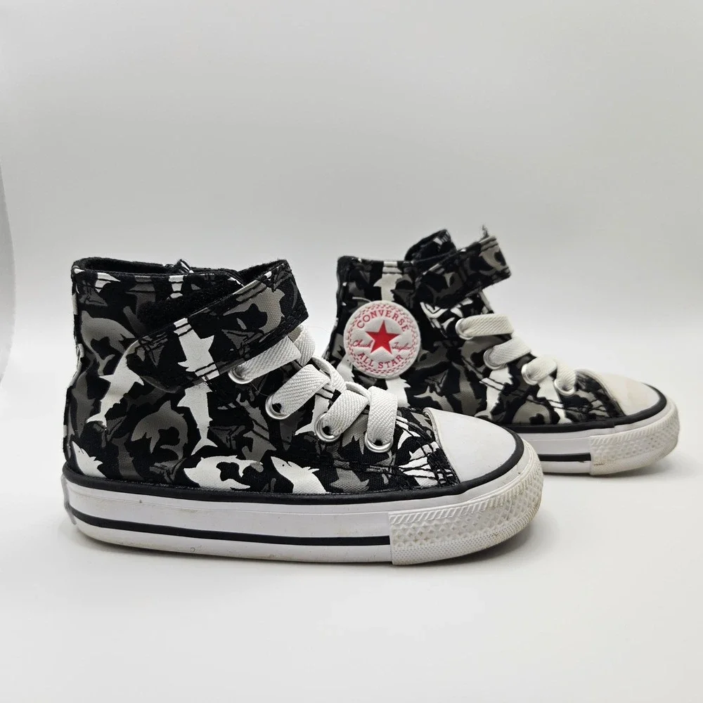 Converse All Star sharks High Top Sneakers Shoes‎ Kids Size 5 Infant